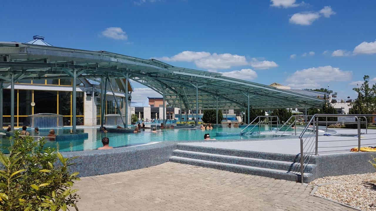 Zafir Sziget Apartman Sárvár Zewnętrze zdjęcie
